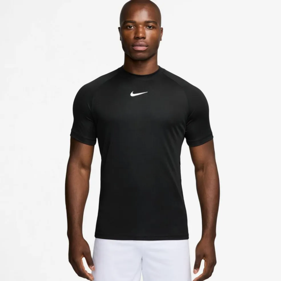 Nike · Academy25