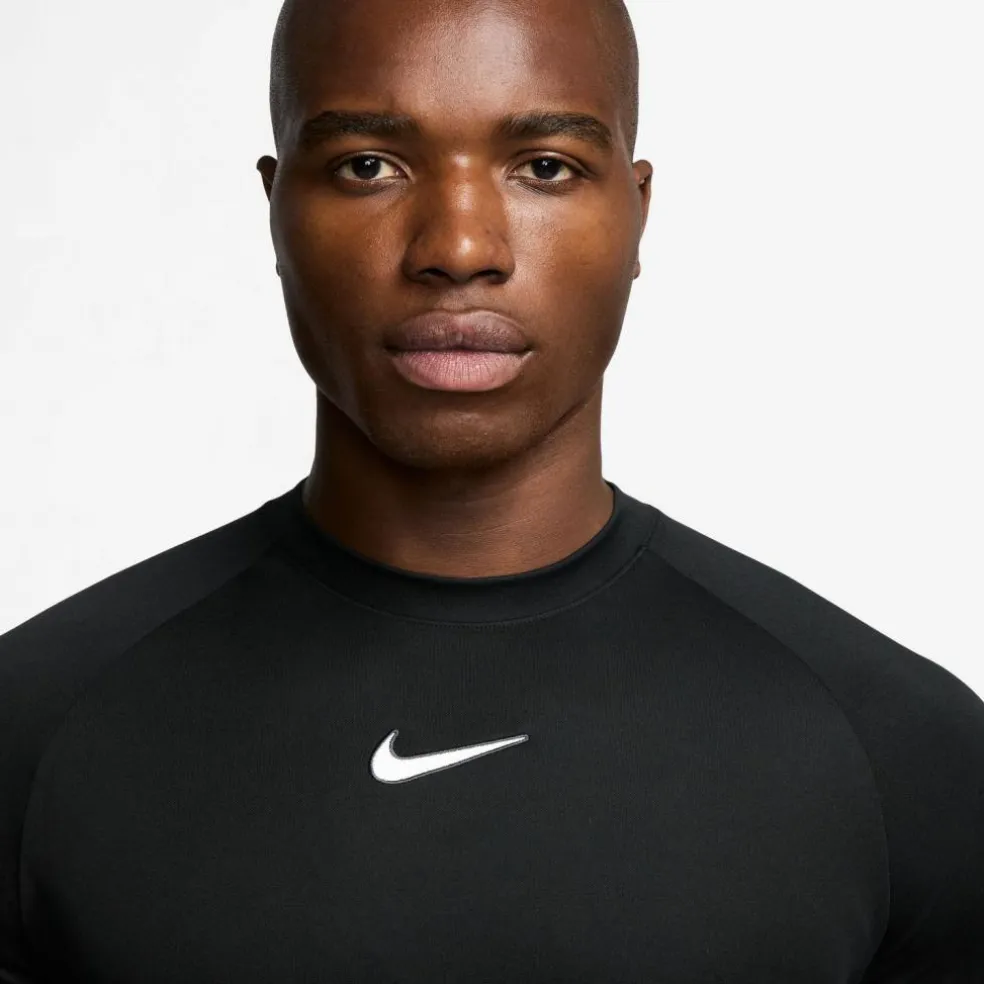 Nike · Academy25