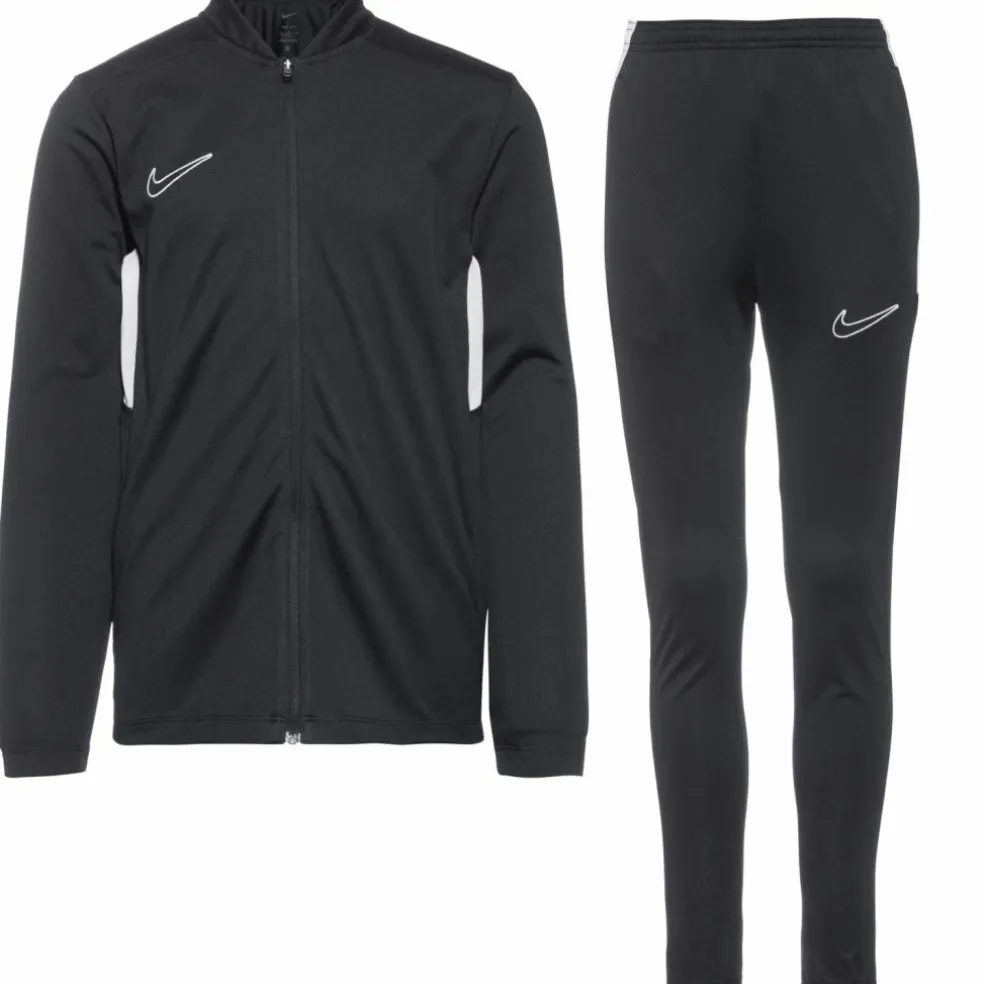 Nike · Academy25