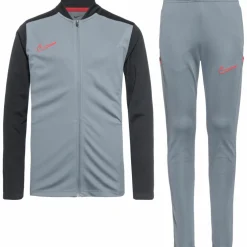 Nike · Academy25