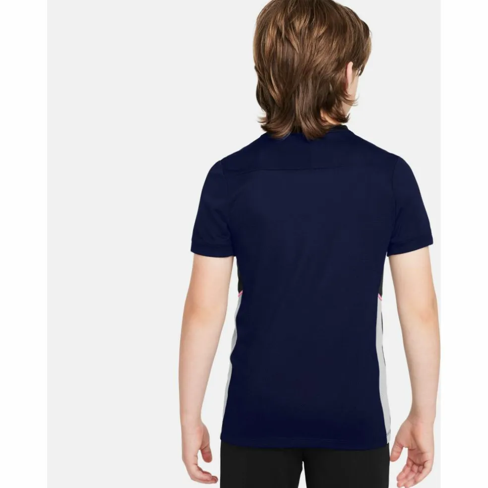 Nike · Academy 25