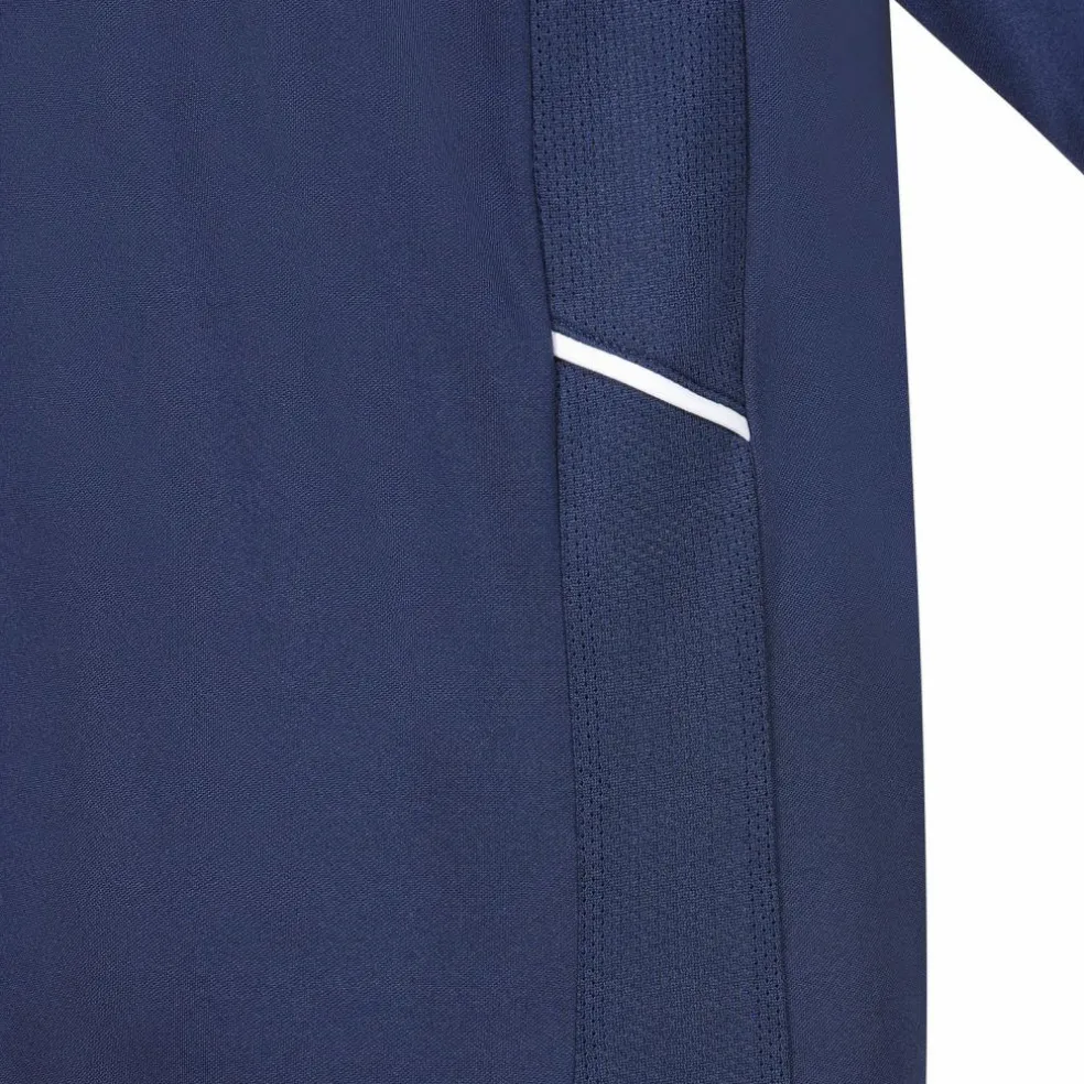 Nike · Academy 25