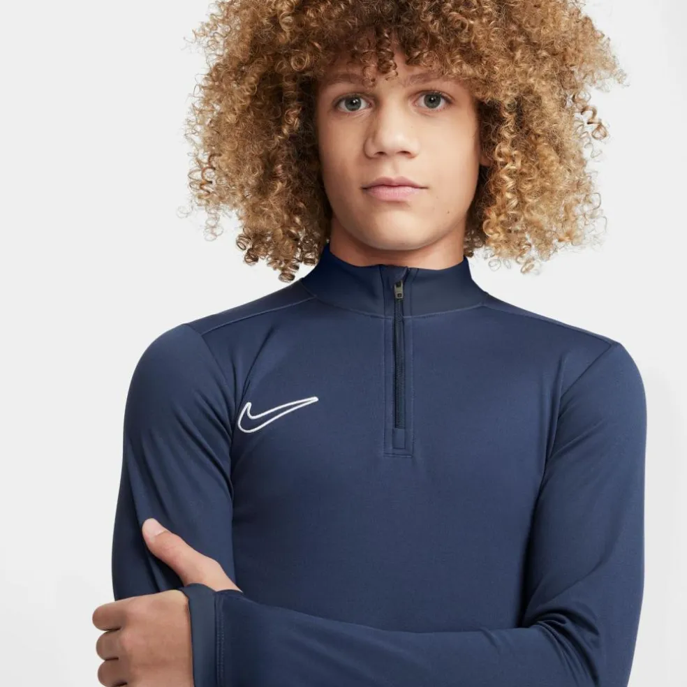 Nike · Academy 25