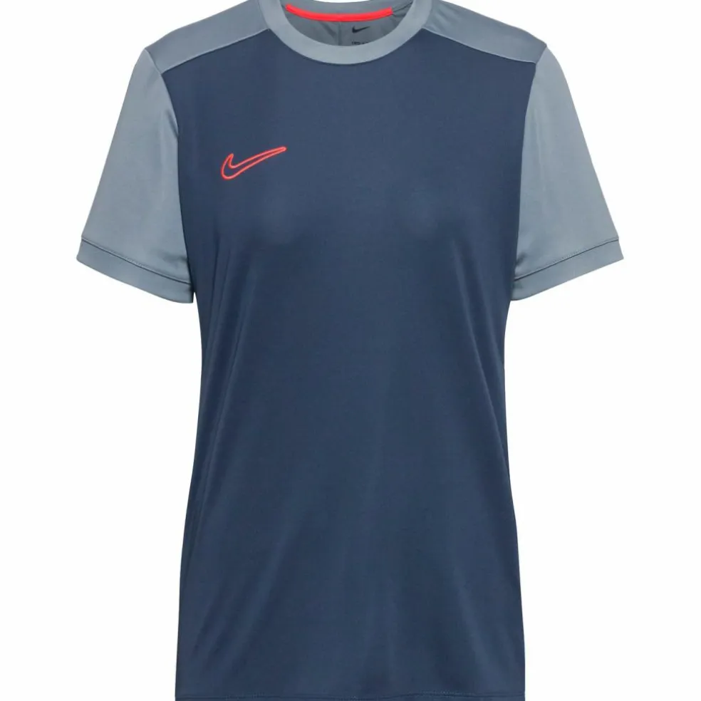 Nike · Academy 25