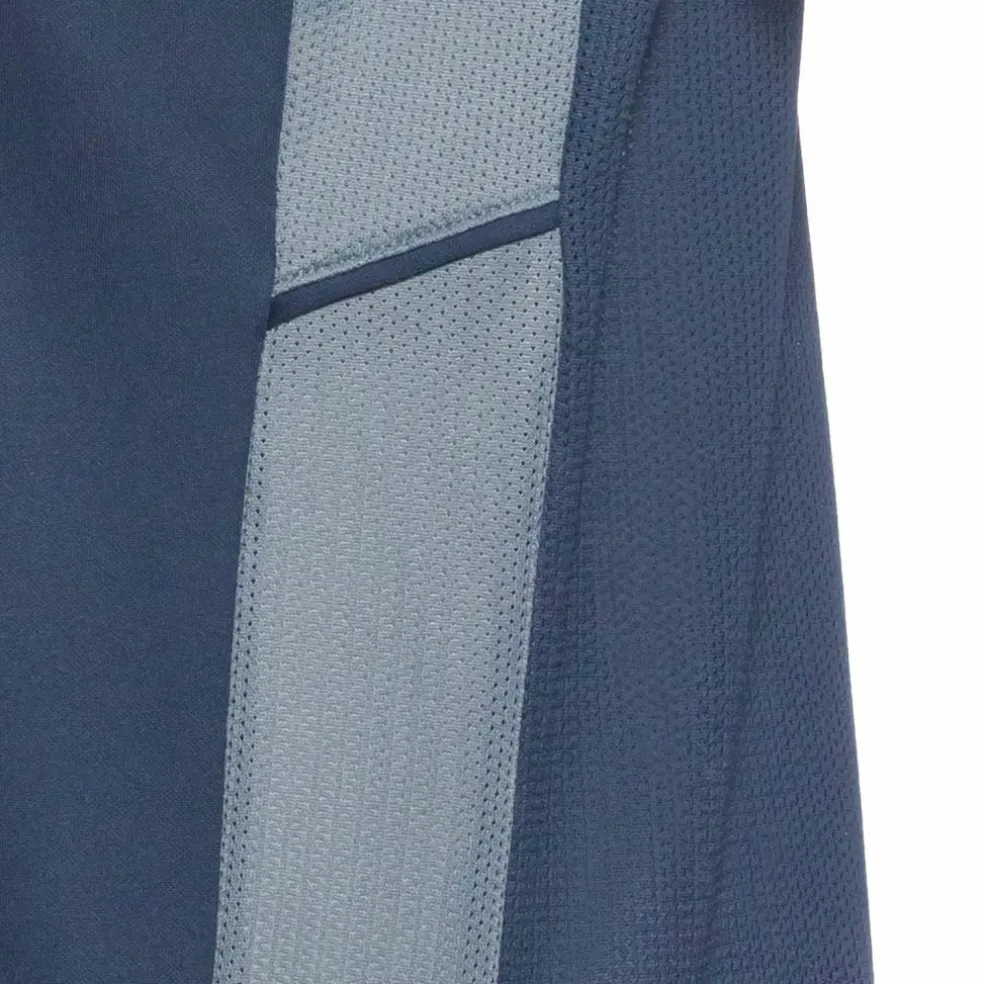 Nike · Academy 25