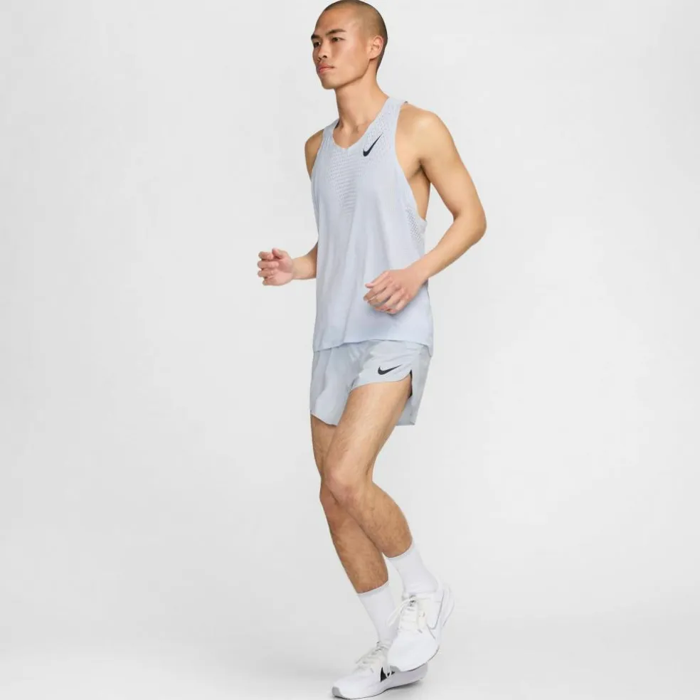 Nike · Aeroswift