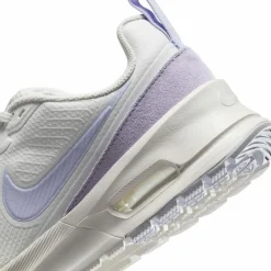 Nike · Air Max Nuaxis