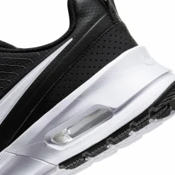 Nike · Air Max Nuaxis