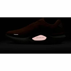 Nike · AIR STRUCTURE 26