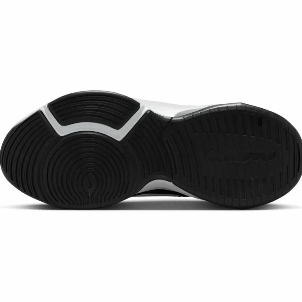 Nike · Air Zoom Bella 6