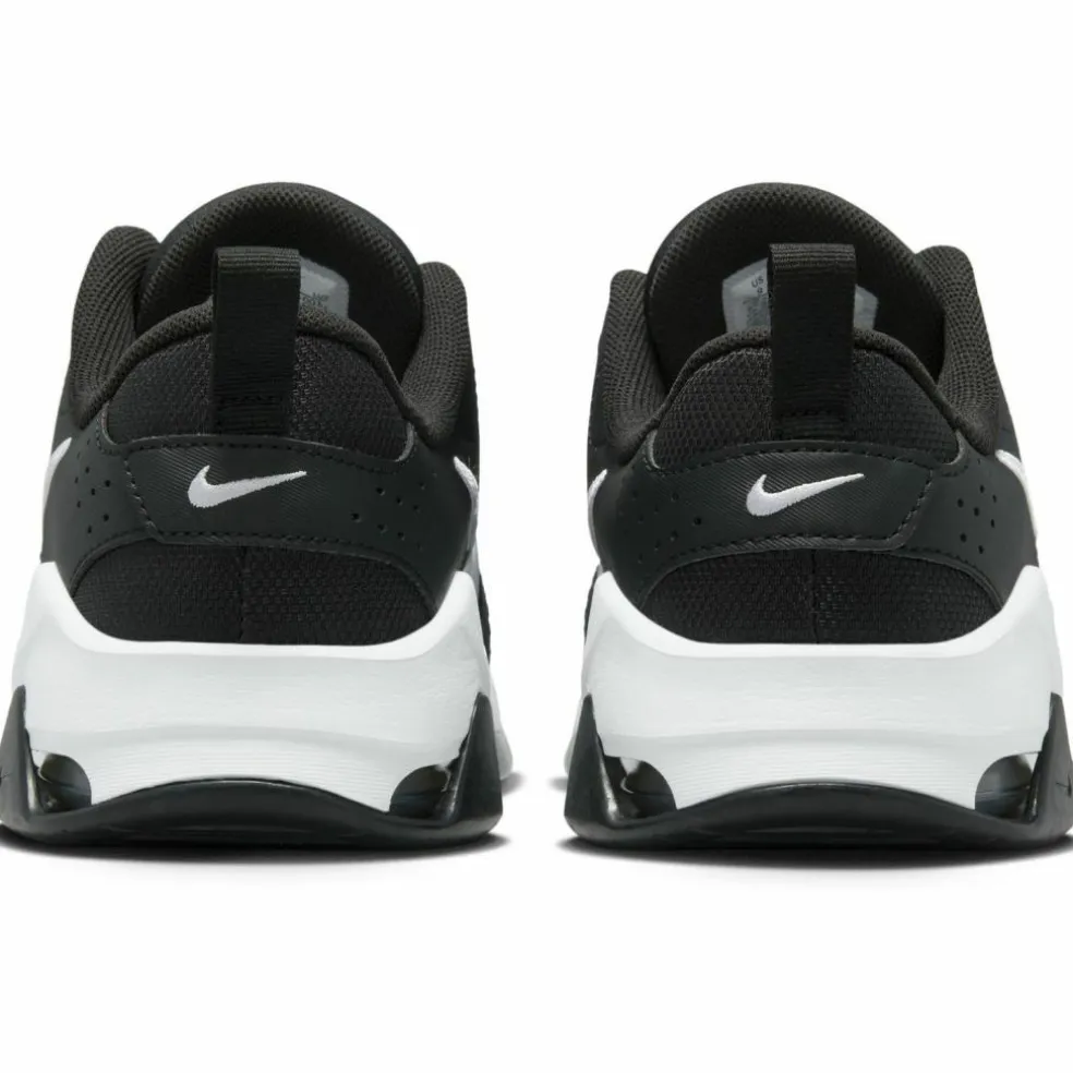 Nike · Air Zoom Bella 6