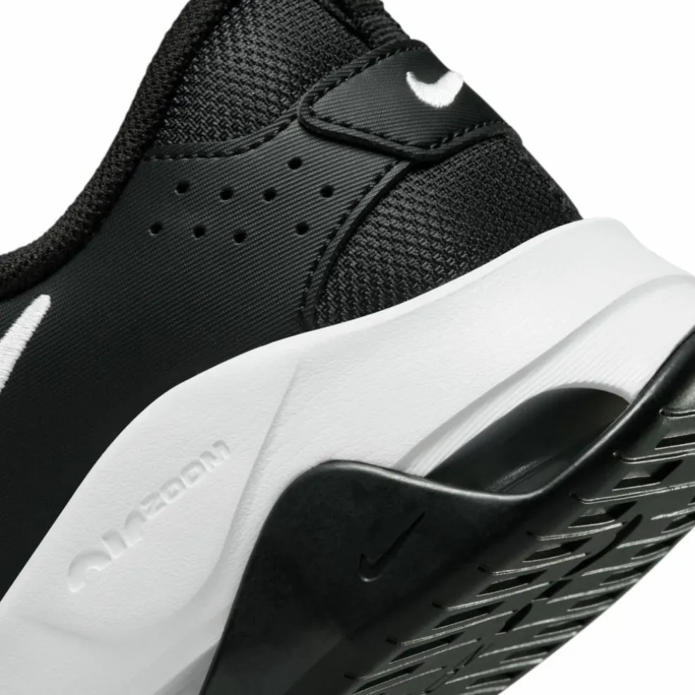 Nike · Air Zoom Bella 6