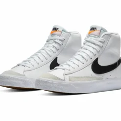 Nike · BLAZER 77