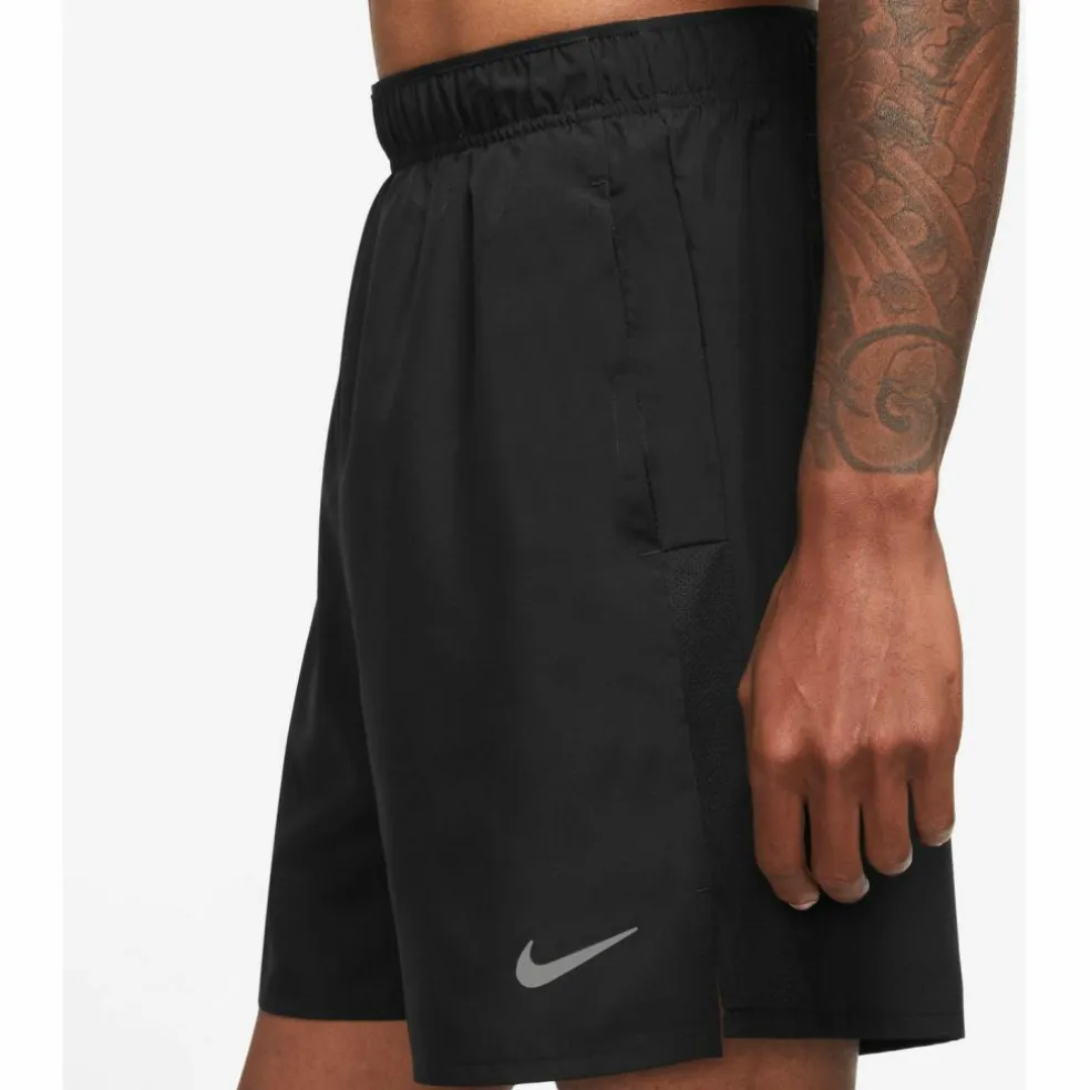 Nike · Challenger