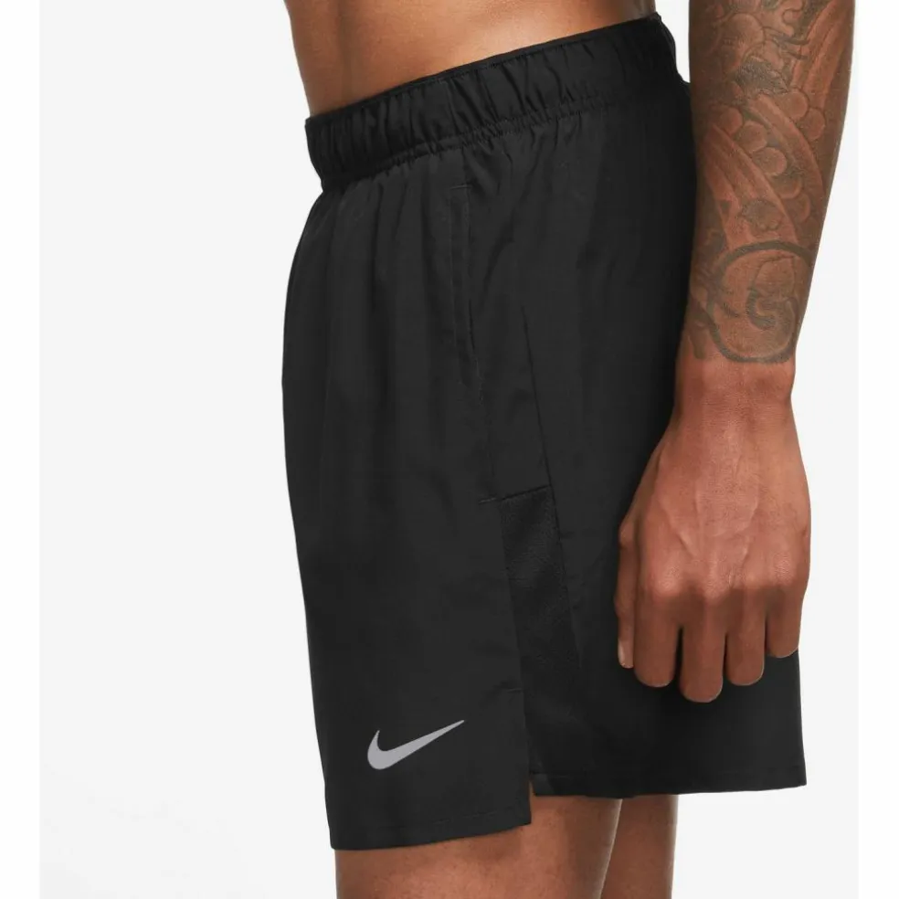 Nike · Challenger
