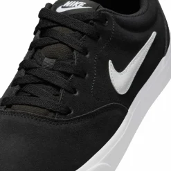Nike · Charge Suede