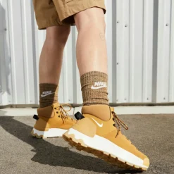 Nike · Classic City