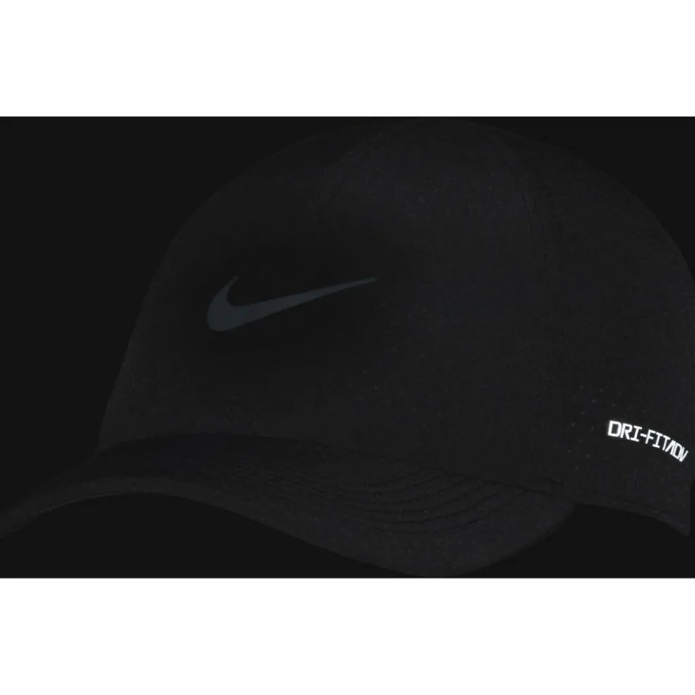 Nike · Club