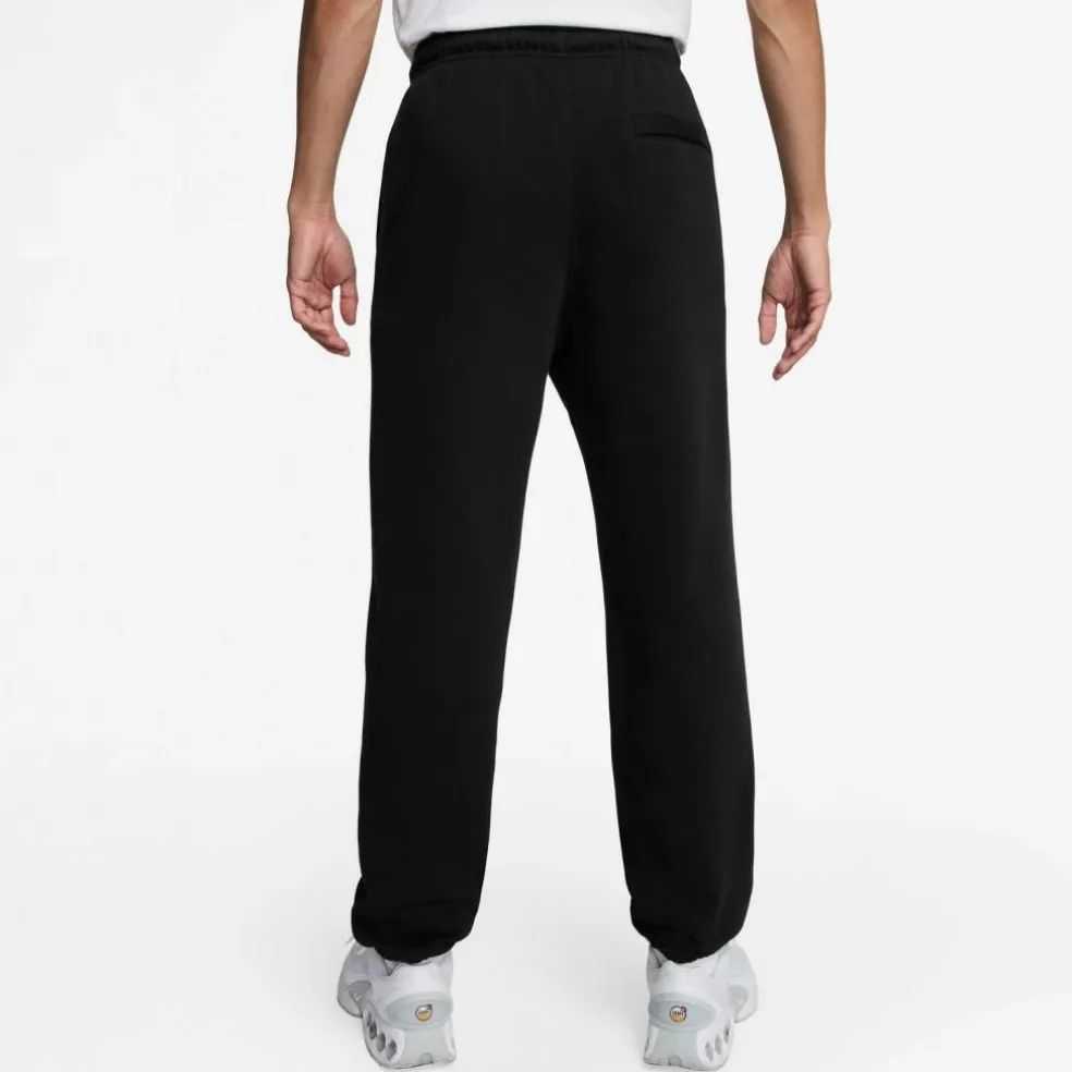 Nike · CLUB