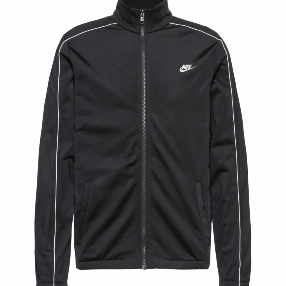 Nike · CLUB