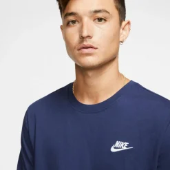Nike · Club