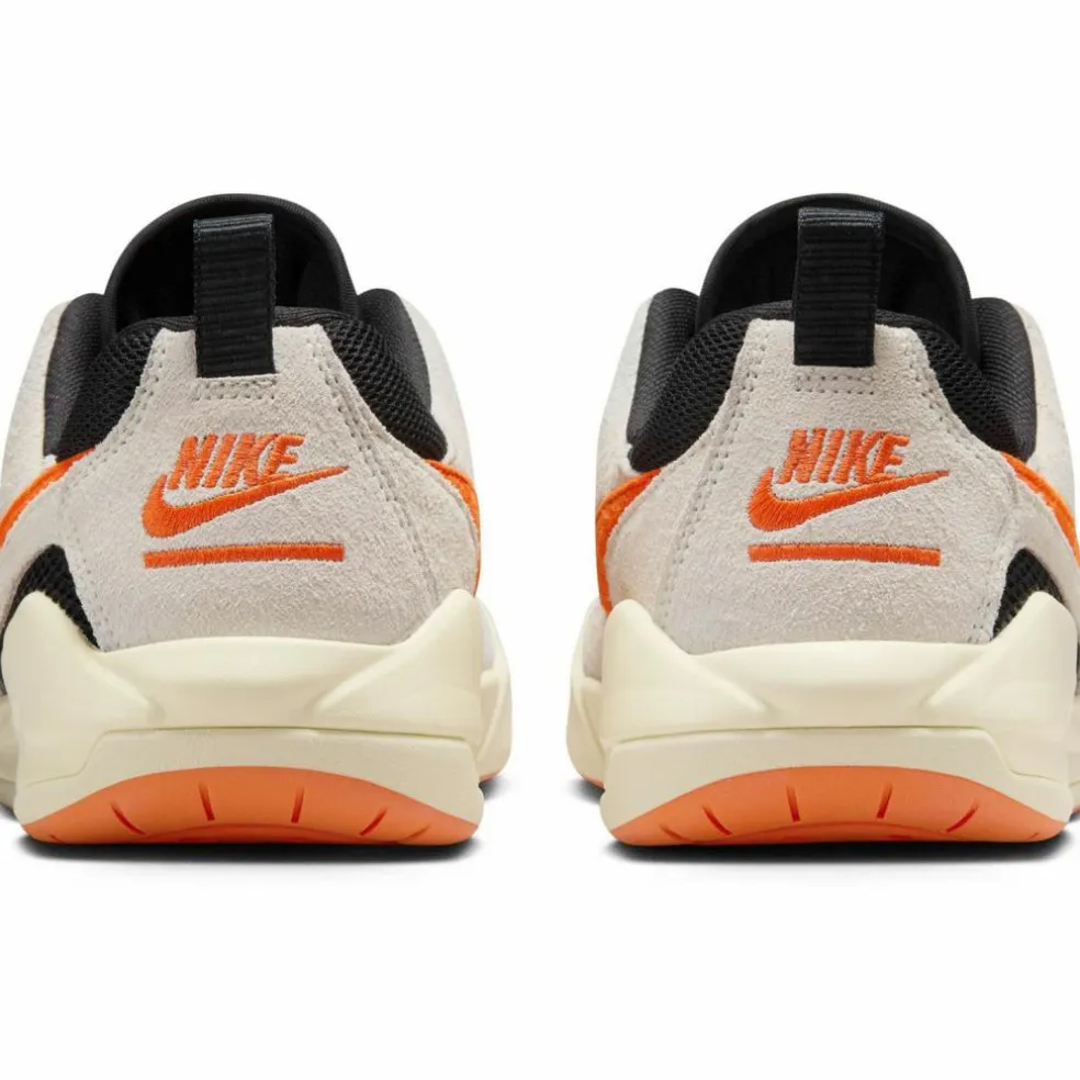 Nike · CMFT ERA