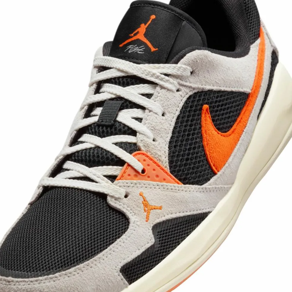 Nike · CMFT ERA