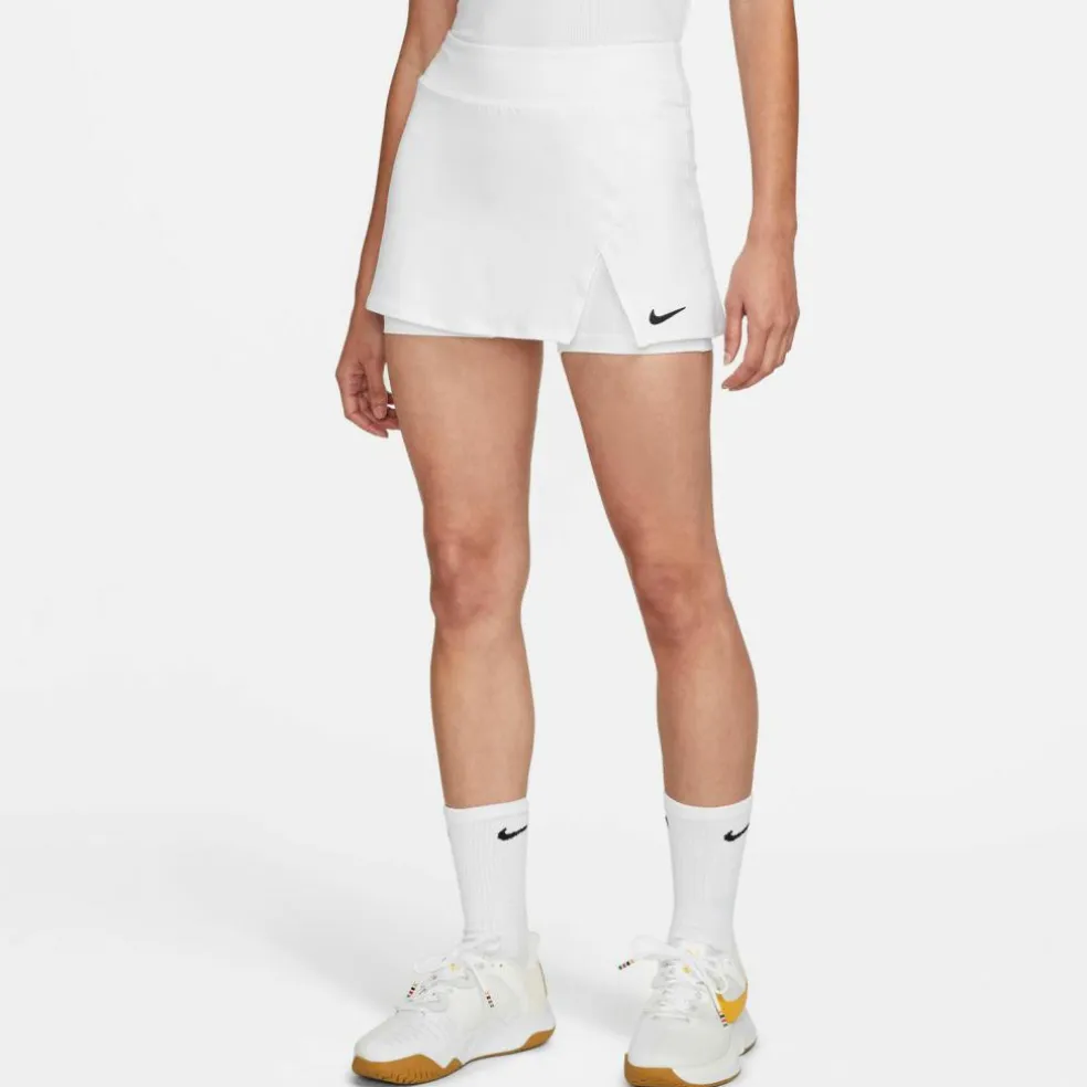 Nike · Court Victory