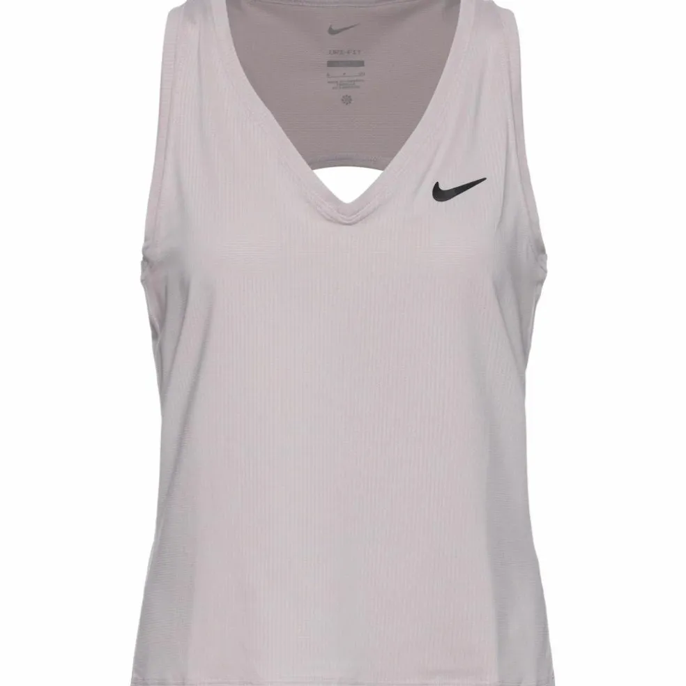 Nike · Court Victory