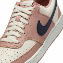Nike · Court Vision