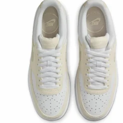 Nike · Court Vision