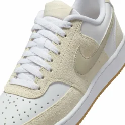 Nike · Court Vision