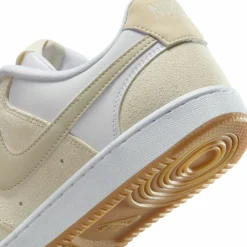 Nike · Court Vision