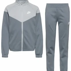 Nike · DF