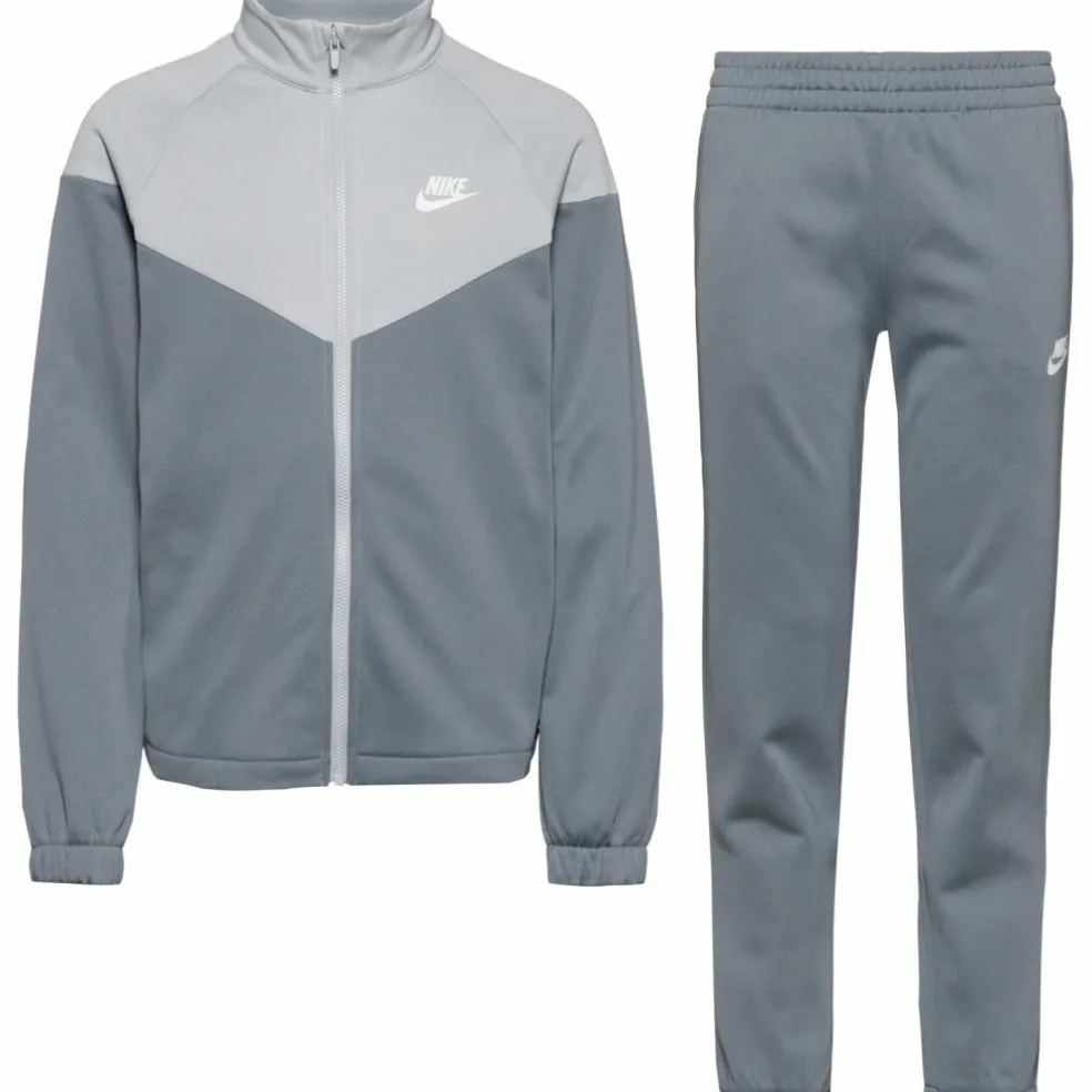 Nike · DF