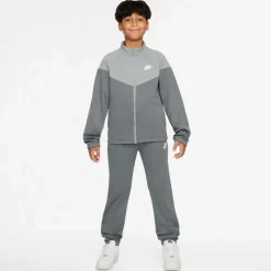 Nike · DF
