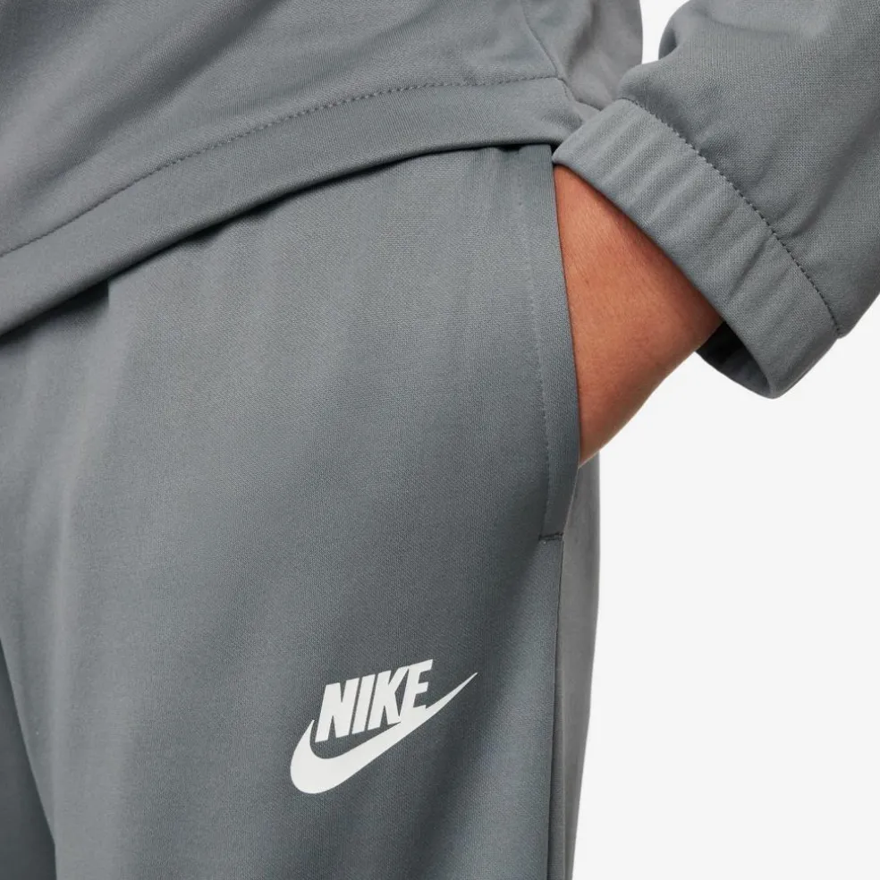 Nike · DF