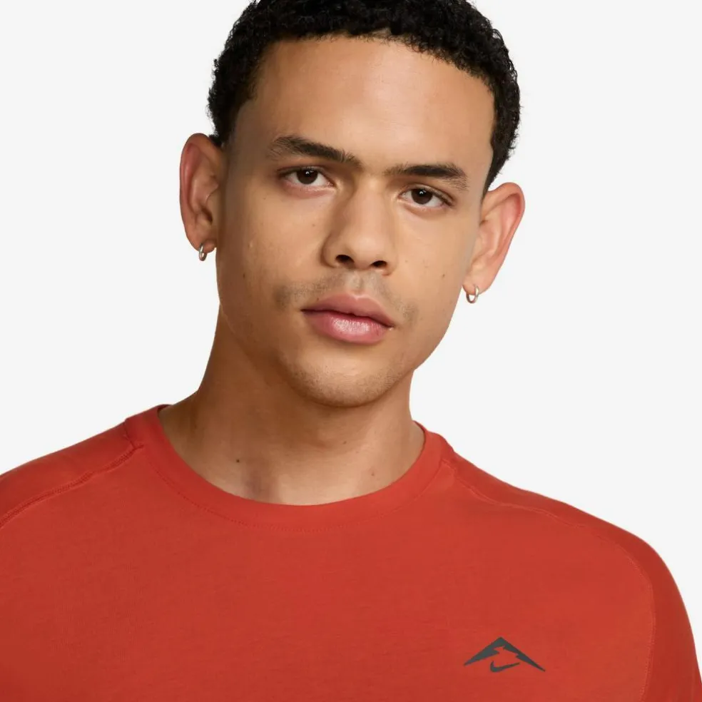 Nike · DFADV SOLAR