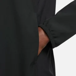 Nike · DRI-FIT FORM