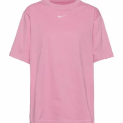 Nike · Essential