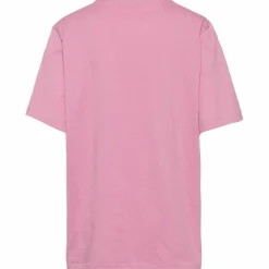 Nike · Essential