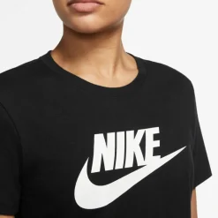 Nike · Essential Icon Futura
