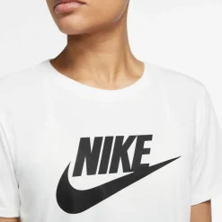 Nike · Essential Icon Futura
