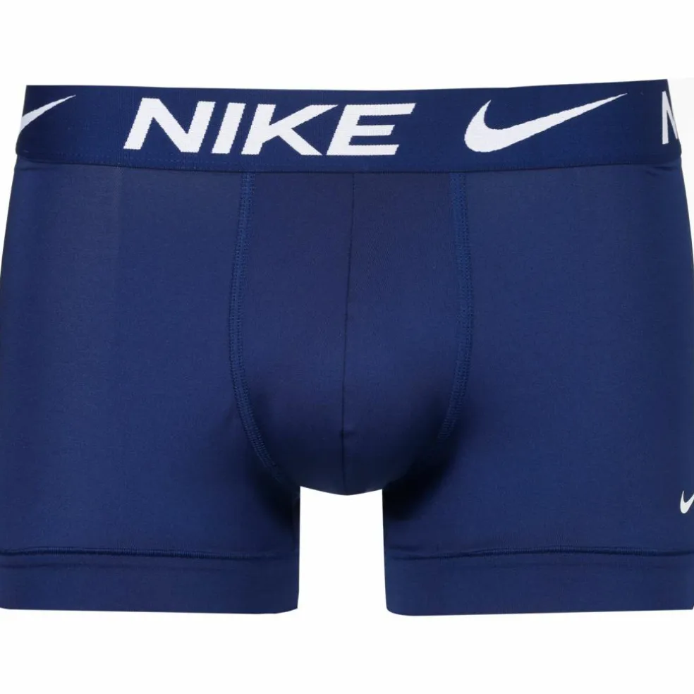 Nike · Essential Micro
