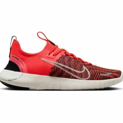Nike · Free RN