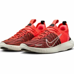Nike · Free RN