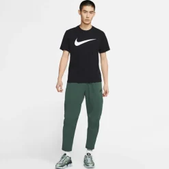 Nike · Icon Swoosh