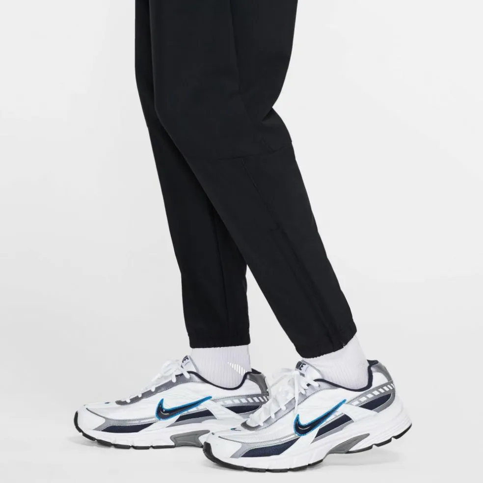 Nike · Initiator