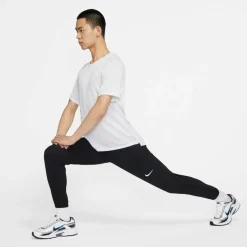 Nike · Initiator