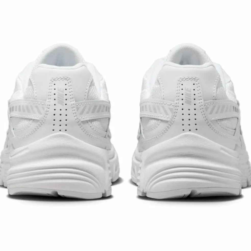 Nike · INITIATOR